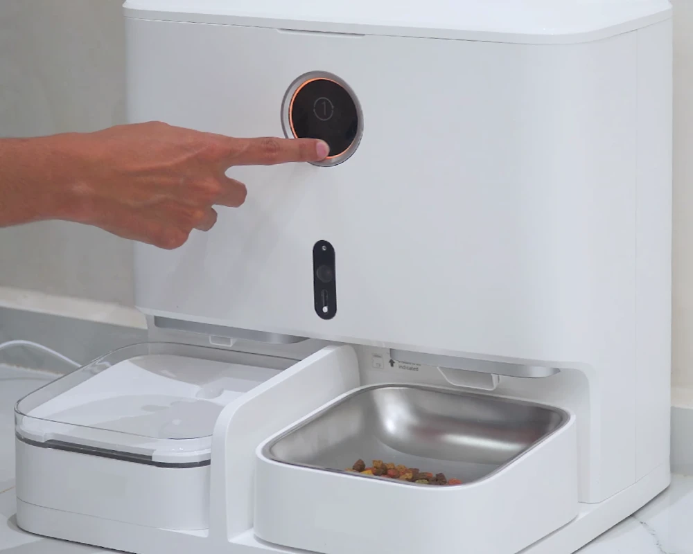 pet food automatic dispenser